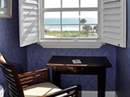 Windemere Inn by the Sea, Desk & chair by the window 