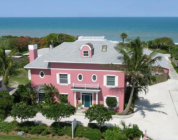 Windemere Inn by the Sea - oceanfront bed and breakfast near Melbourne Florida - front exterior