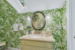 Lookout Bathroom with granite vanity and sunroof - Windemere Inn Florida bed and breakfast