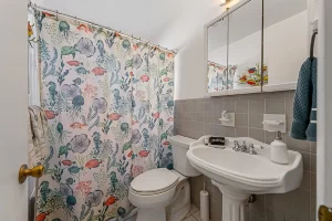 805 Beachside Suite - Bathroom