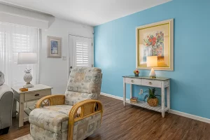 805 Beachside Suite - Living Room area with main entrance