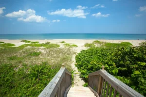 Windemere Inn - Amenities, Activities - Private Beach Path with Stairs